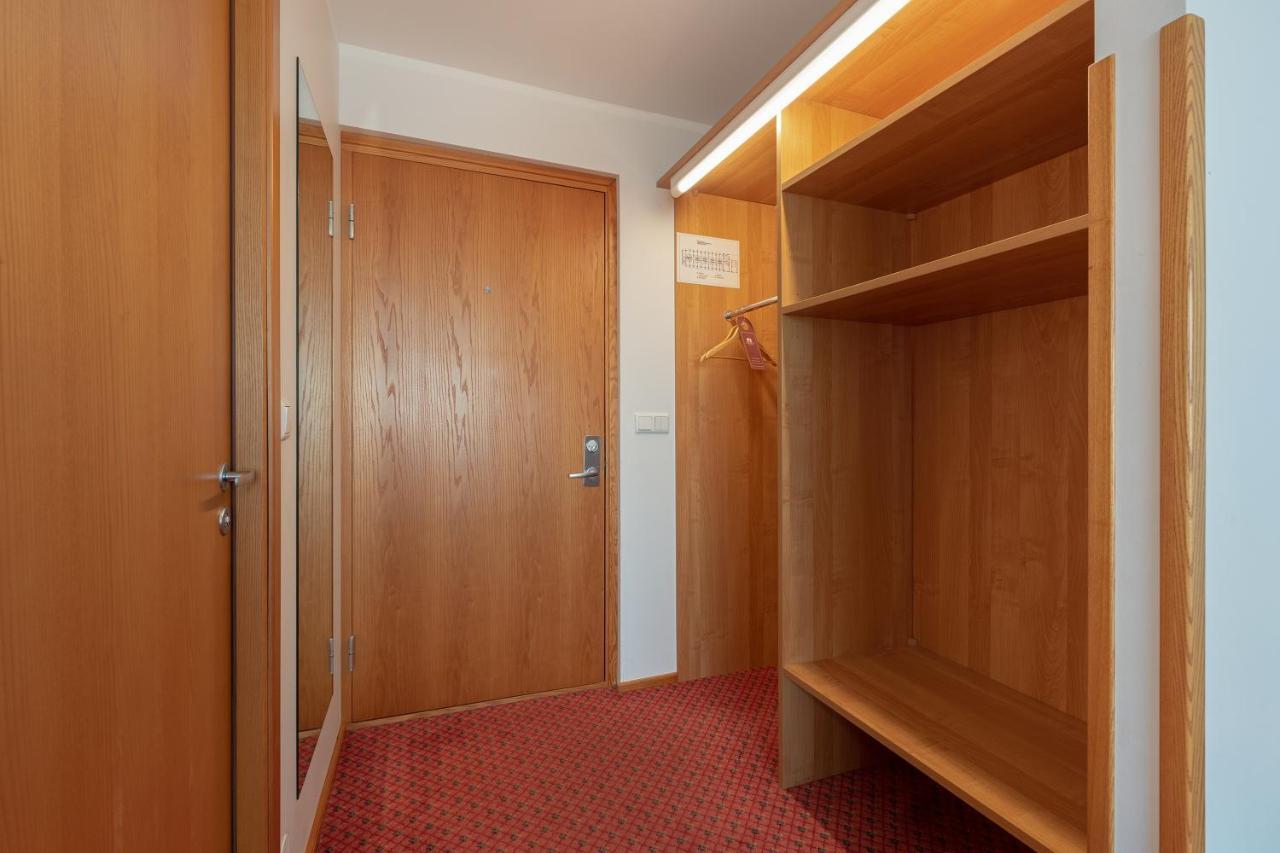 Raadimoisa Hotell Tartu Ngoại thất bức ảnh