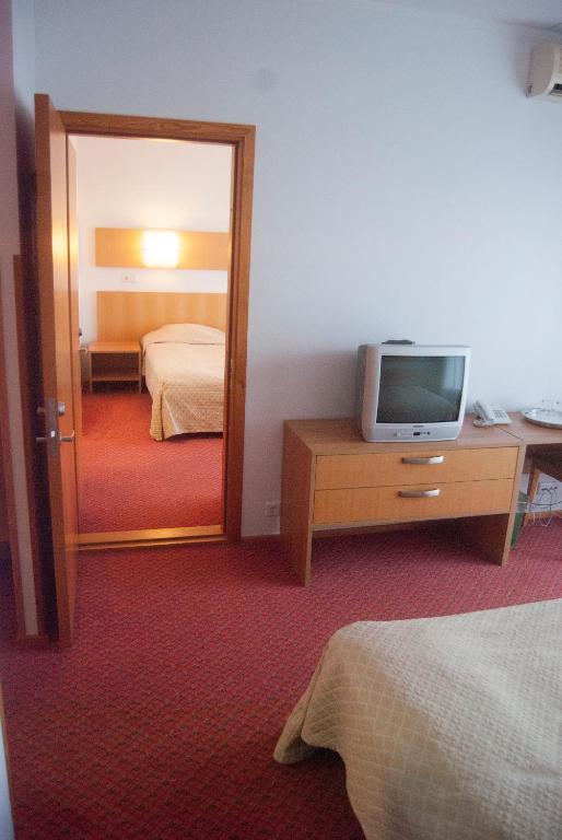 Raadimoisa Hotell Tartu Ngoại thất bức ảnh