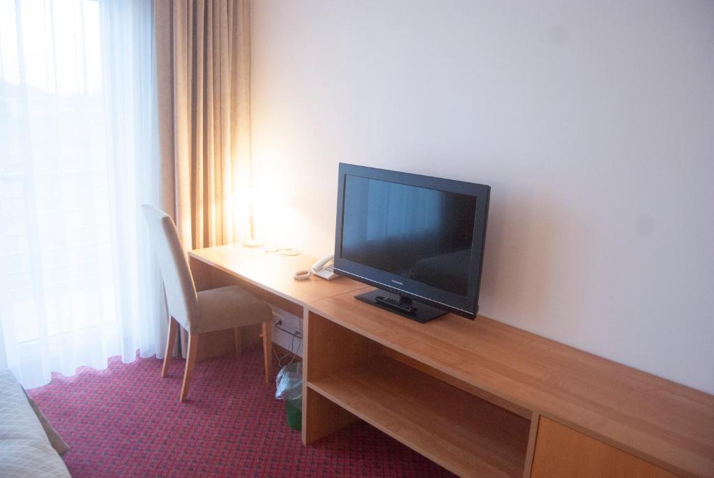 Raadimoisa Hotell Tartu Ngoại thất bức ảnh