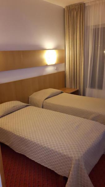 Raadimoisa Hotell Tartu Ngoại thất bức ảnh